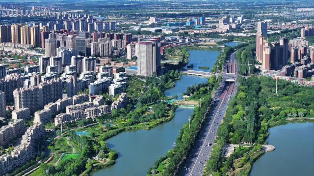 Cina: Ningxia, veduta aerea di Yinchuan (1)