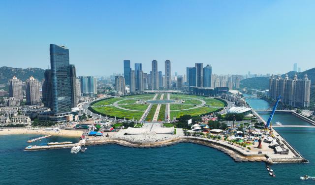 Cina: Dalian si prepara per Summer Davos 2024 (2)