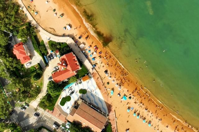 Cina: Shandong, turismo estivo a Qingdao (2)