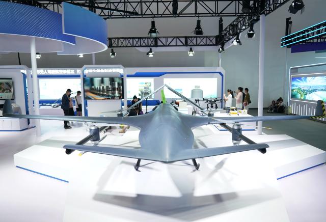 Cina: expo dell'alta tecnologia a Pechino (1)