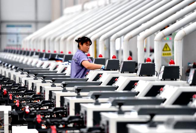 Cina: utili industriali +3,6% a gen-lug