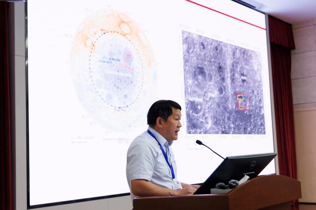 Cina: Pechino, conferenza stampa di CAS su campioni lunari Chang'e-6 (1)