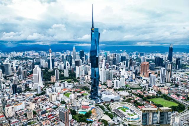 Cina: avviati colloqui economici e commerciali con gli USA a Kuala Lumpur