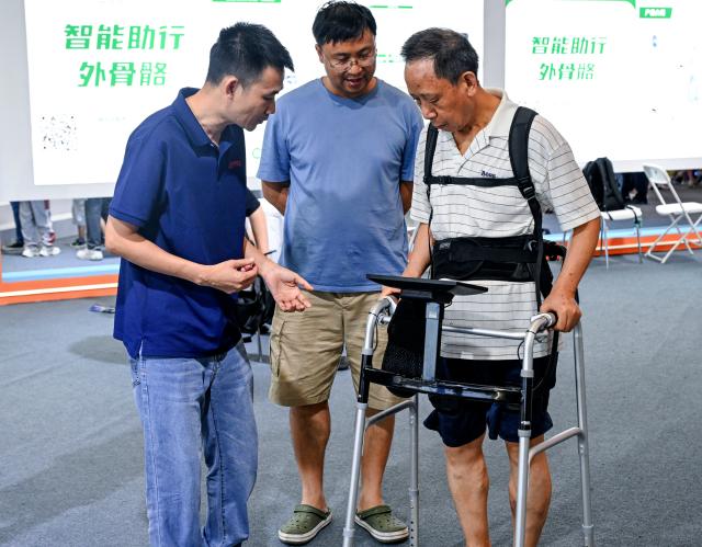 Cina: promuover&agrave; assistenza basata su tecnologia per migliorare benessere di anziani