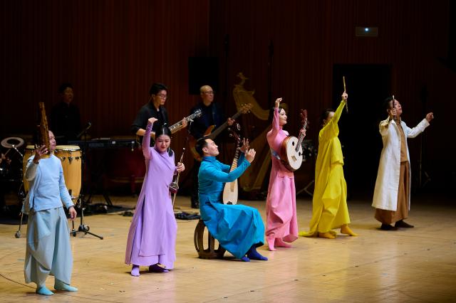 Spagna: a Valencia il concerto dell'Orchestra cinese di Shanghai (1)