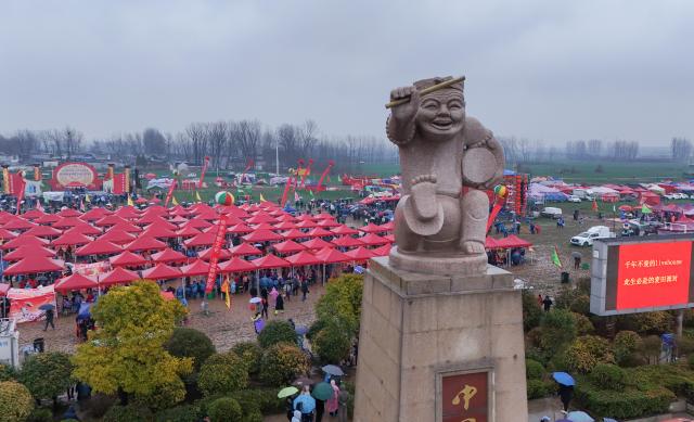 Cina: le foto della tradizionale Fiera del Quyi di Majie (1)
