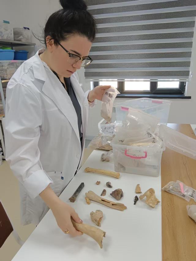 Cina: dall'Italia a Xi'an, il viaggio di un'archeologa lungo la Via della seta