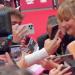 Festa Roma, Jennifer Lawrence si concede ai fan: saluti e autografi