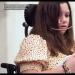 Vaccino Covid, sperimentazione Pfizer su 12enne Maddie De Garay: in carrozzina e con sondino naso-gastrico dopo seconda dose – il DOCUMENTARIO “Inside the Vaccine Trials”