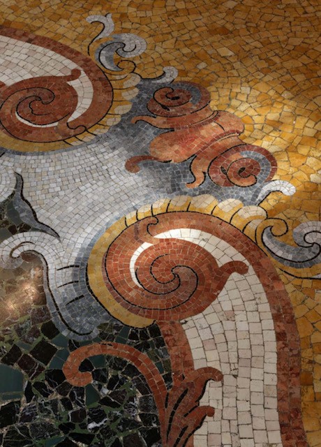 dettaglio dei pavimenti in seminato policromo di marmo, photo Matteo Piazza