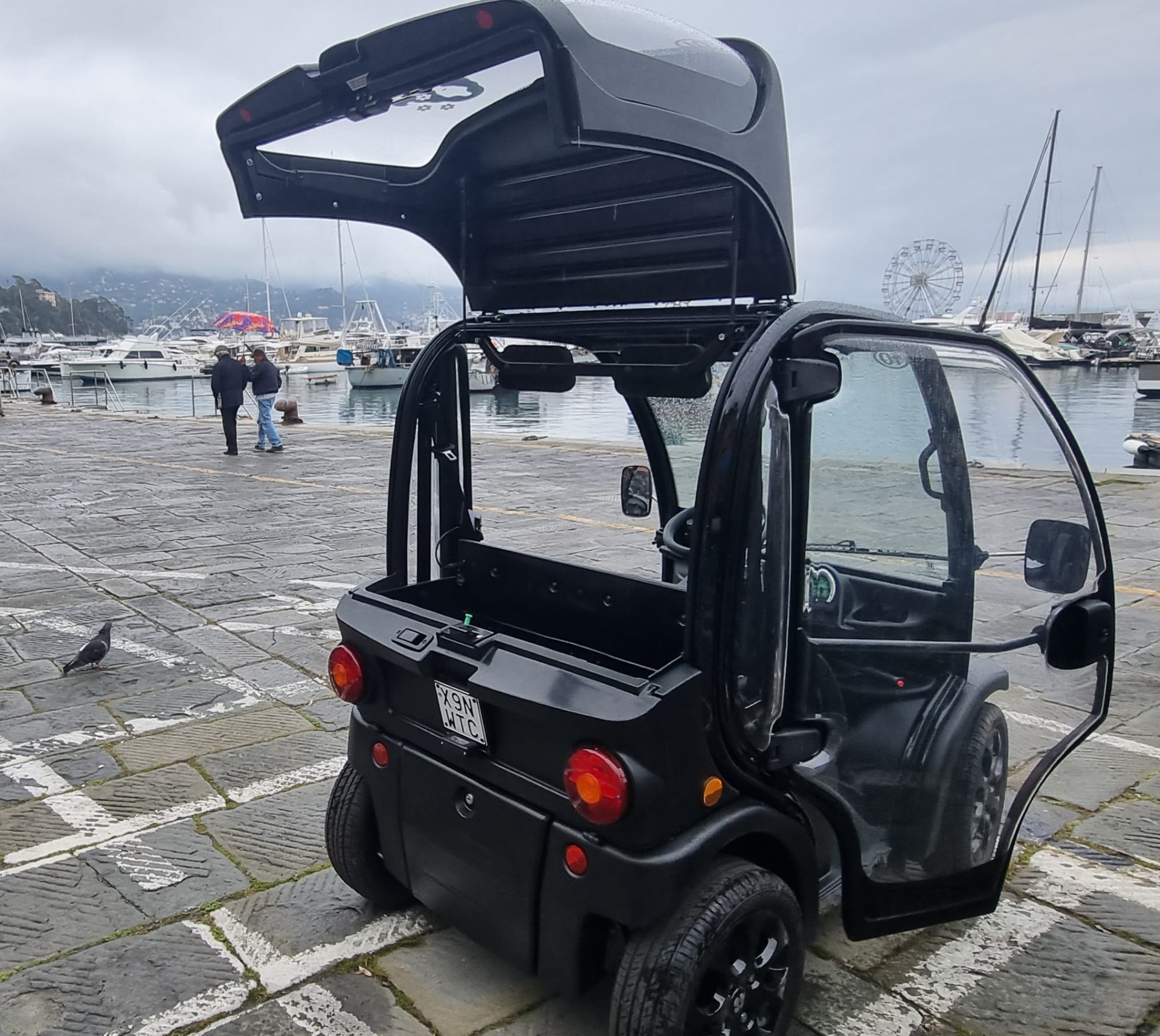 Una birò aperta, presso il parcheggio di SML. Ph. Alessandra Basile