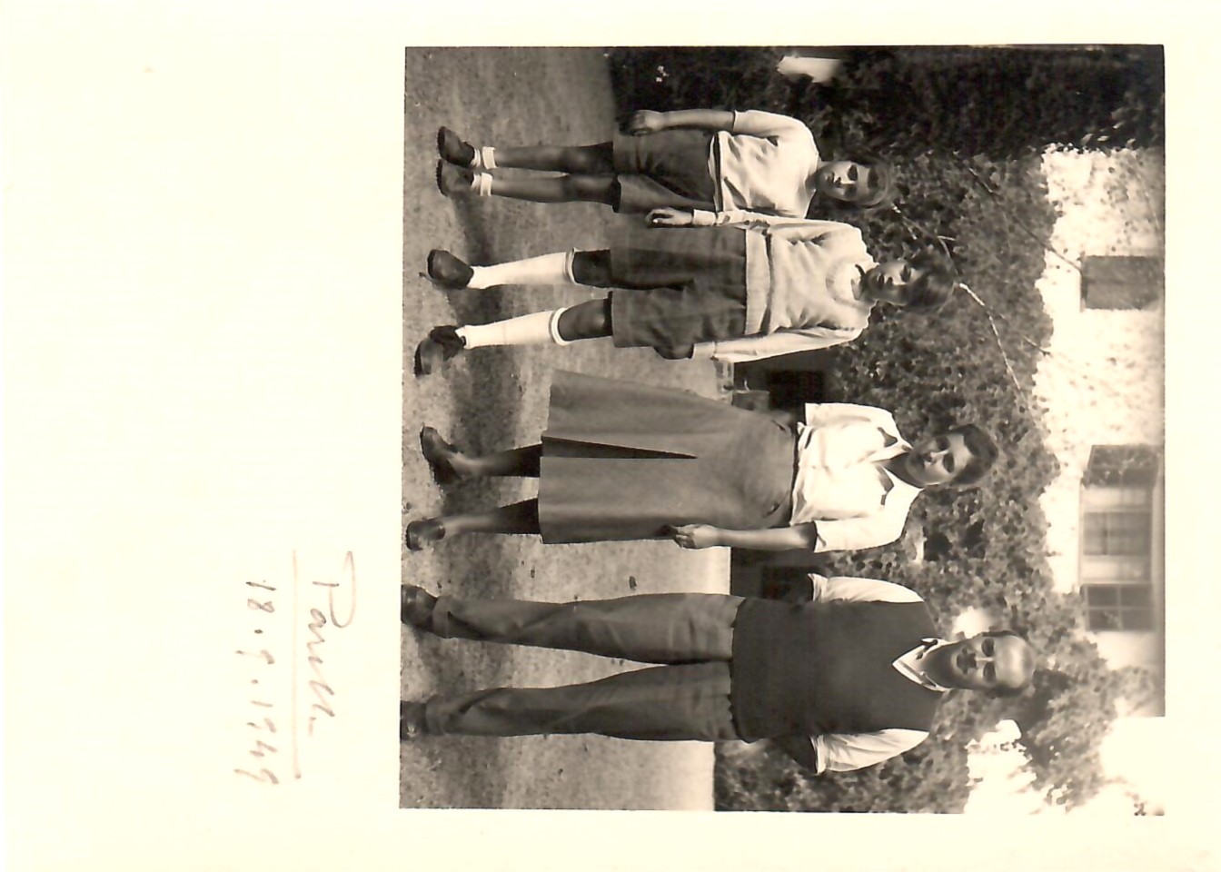Parrella, 1949. Benedetta e Piero Craveri con i genitori, Raimondo Craveri ed Elena Croce