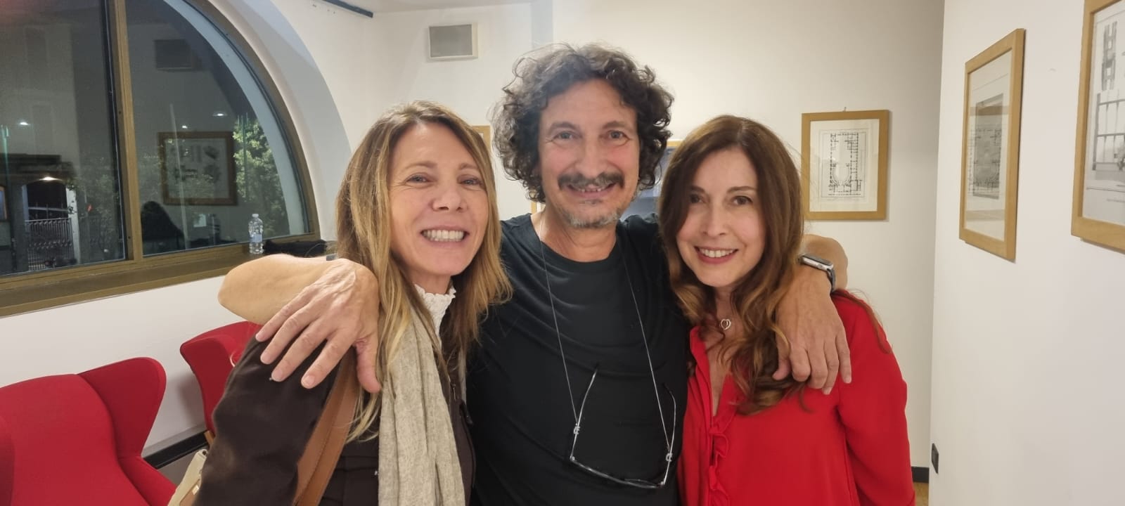 Sergio Cammariere fra Alina Di Biase (dx) e Alessandra Basile (sx). Ph. Alessandra Basile