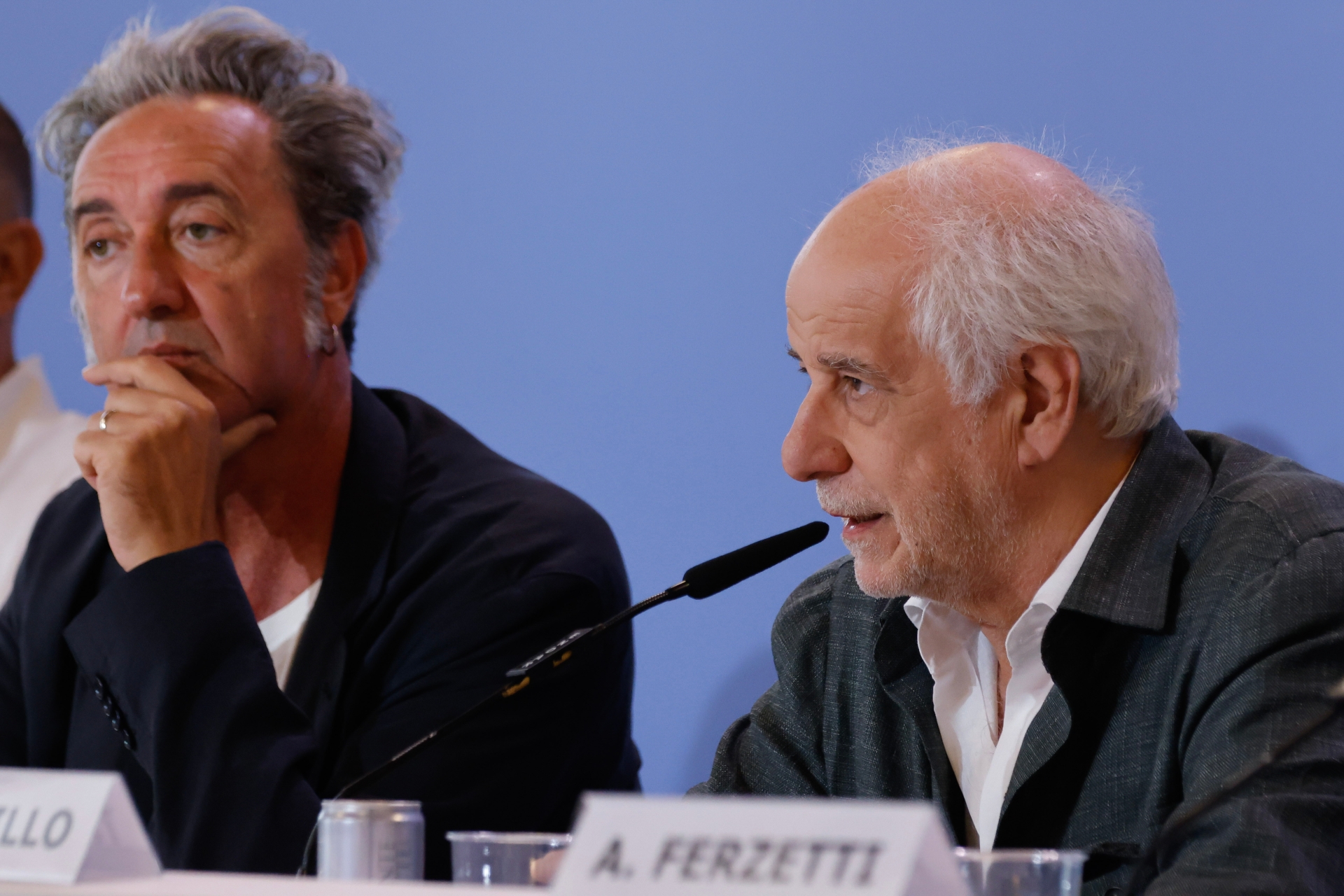 Fonte/credits: PRESS CONFERENCE - LA GRAZIA - Paolo Sorrentino and Toni Servillo (Credits Jacopo Salvi, La Biennale di Venezia - Foto ASAC - press material, Biennale 82