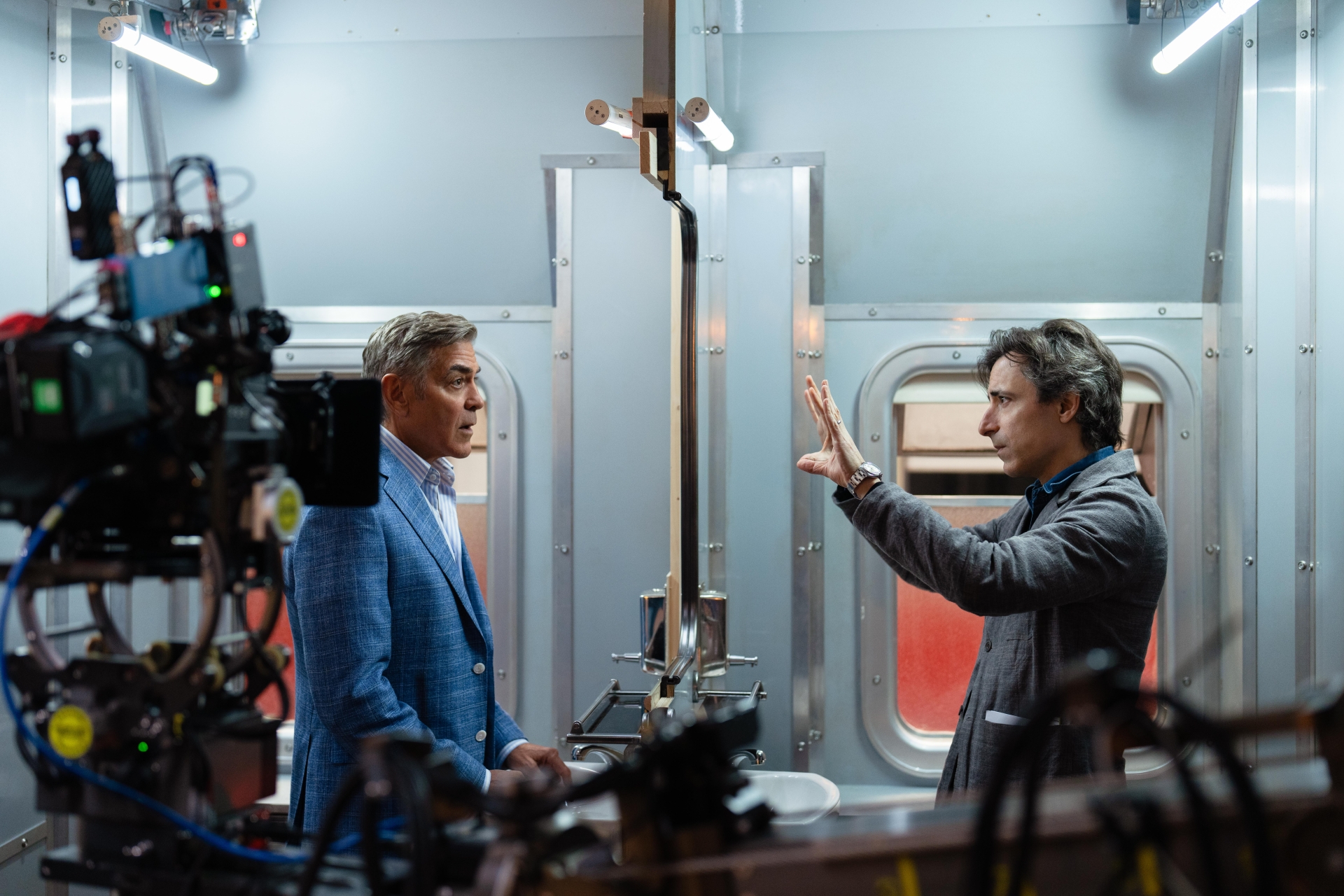 Fonte/credits: JAY_KELLY_-_George_Clooney_and_Noah_Baumbach__Credits_Netflix_2025 - Biennale 82, press material